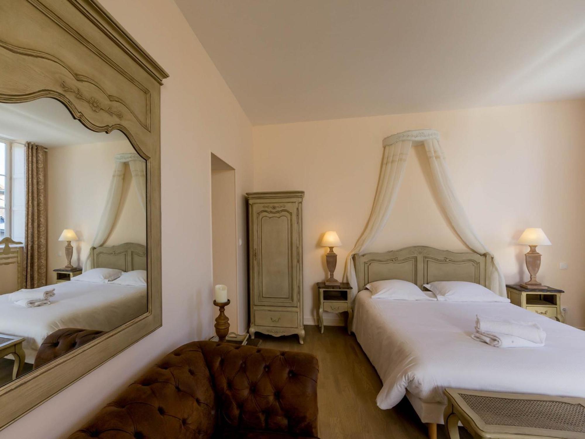 Le Cara - 4 Appartements Calmes Et Chics Au Coeur De Beaune Beaune  Szoba fotó