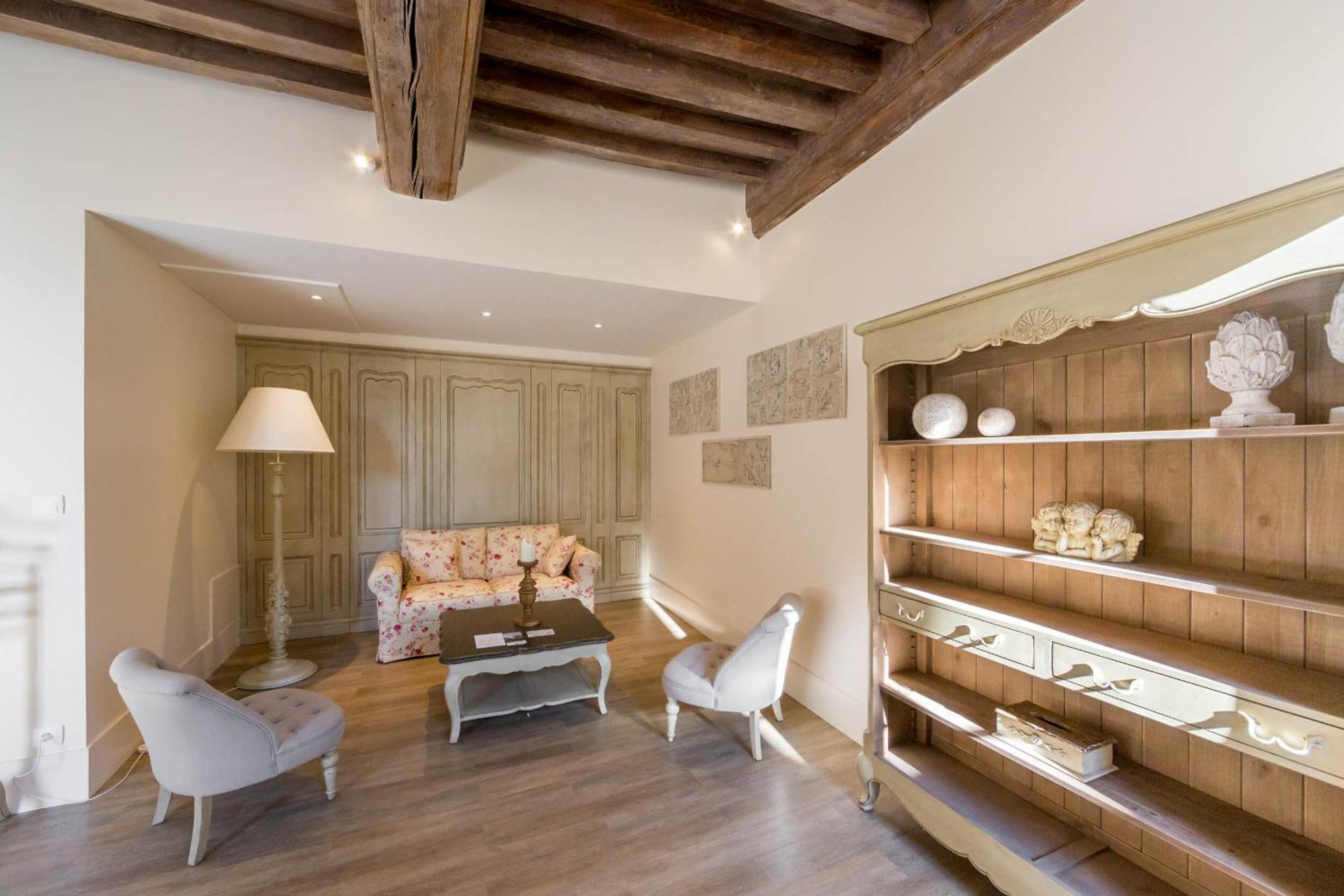 Le Cara - 4 Appartements Calmes Et Chics Au Coeur De Beaune Beaune  Szoba fotó