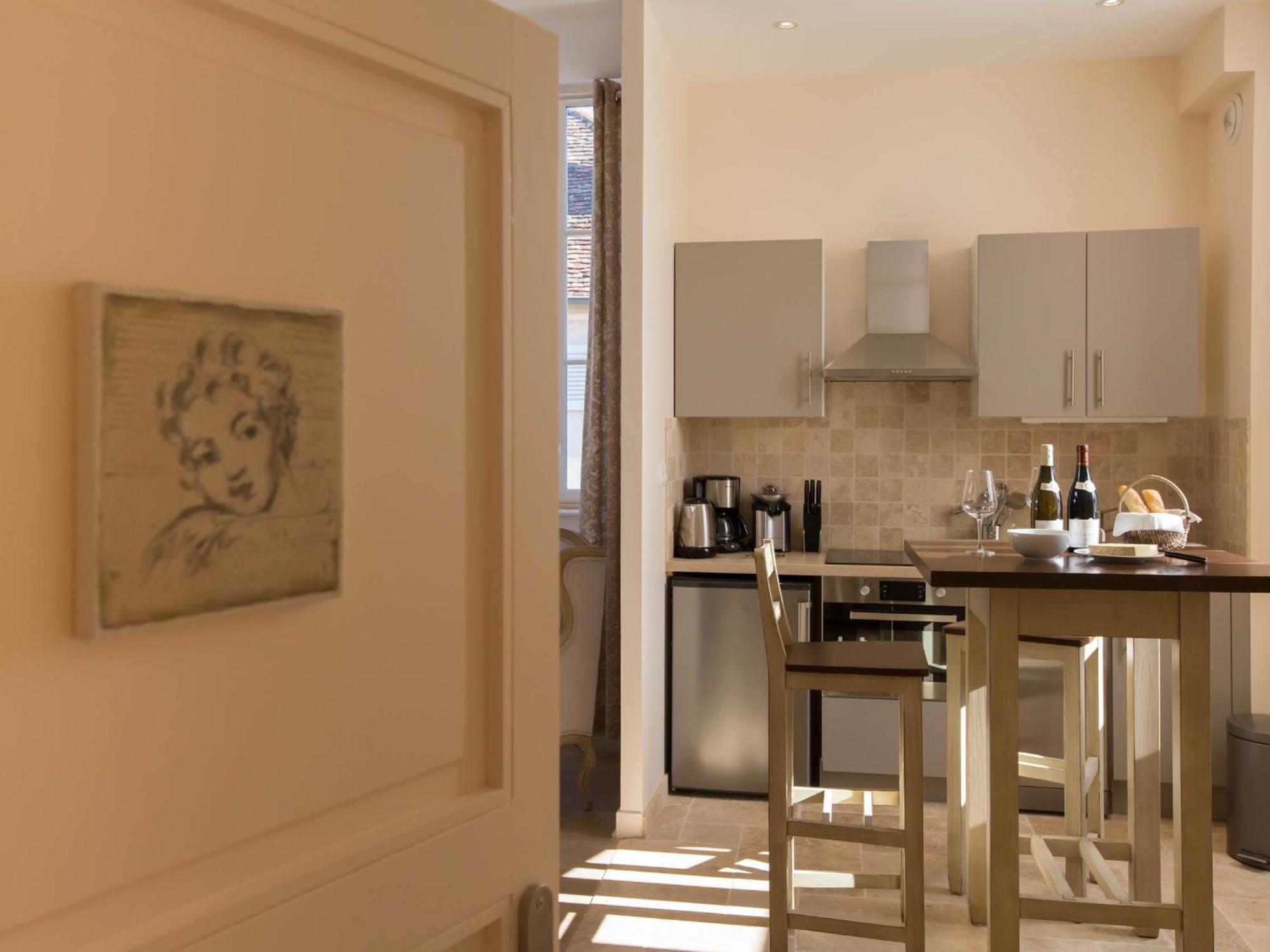 Le Cara - 4 Appartements Calmes Et Chics Au Coeur De Beaune Beaune  Szoba fotó